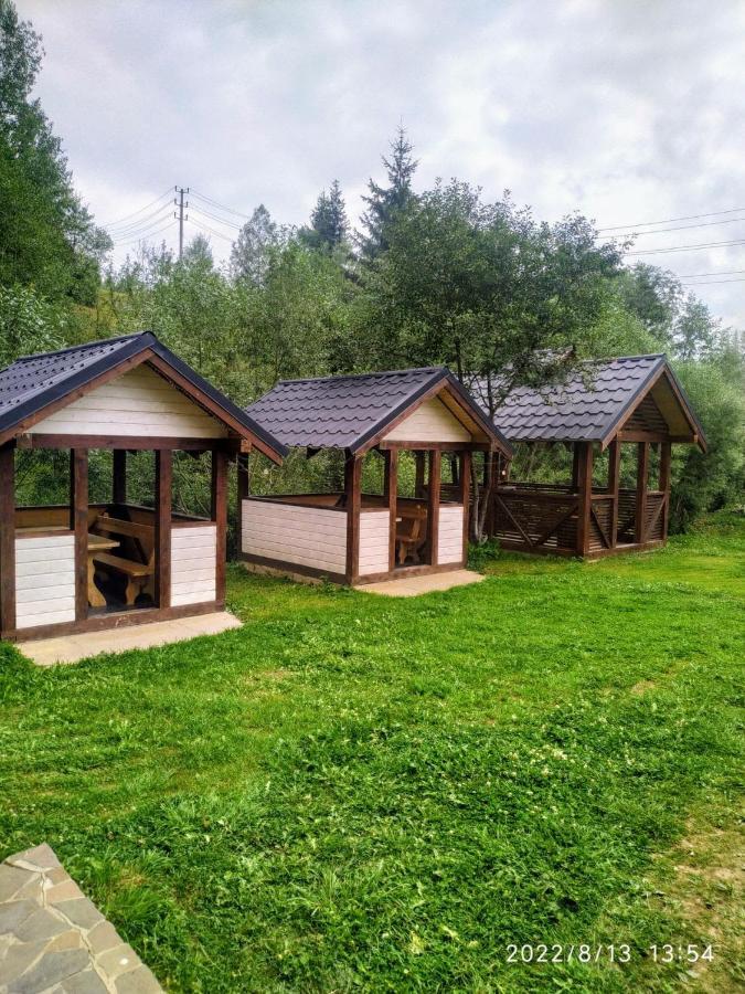 Відпочинковий Комплекс "Alpha Plus" Yablunytsya Eksteriør billede